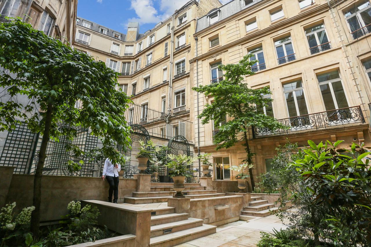 Bureau Paris 1953m² Location bureau Paris OLBUR2100820 6